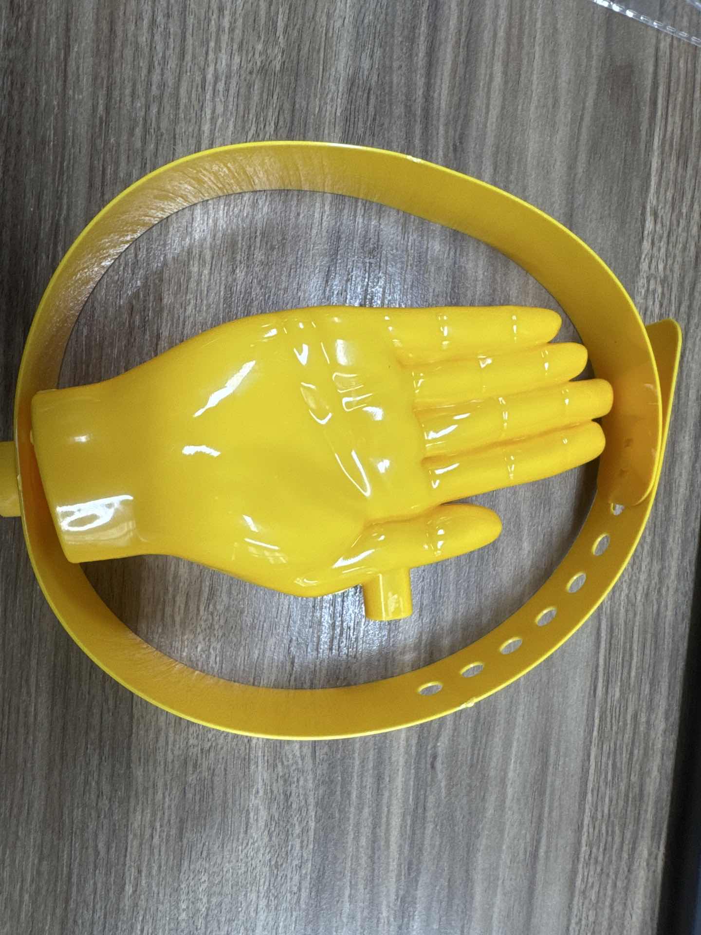 1PCS Visera con Forma de Mano  - Travel Accessories To Gift reseña y precio