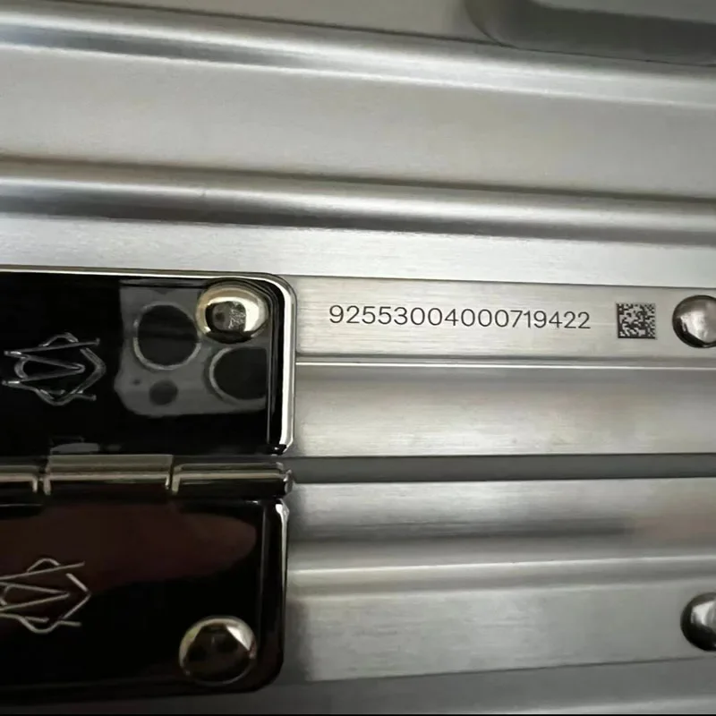 Cubierta de equipaje de PVC pa - Travel Accessories Rimowa reseña y precio